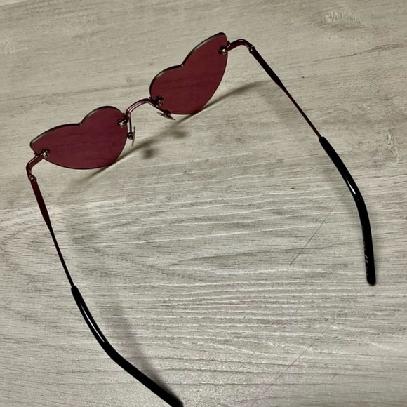 Saint Laurent Heart Shaped Pink Sunglasses. main image 4